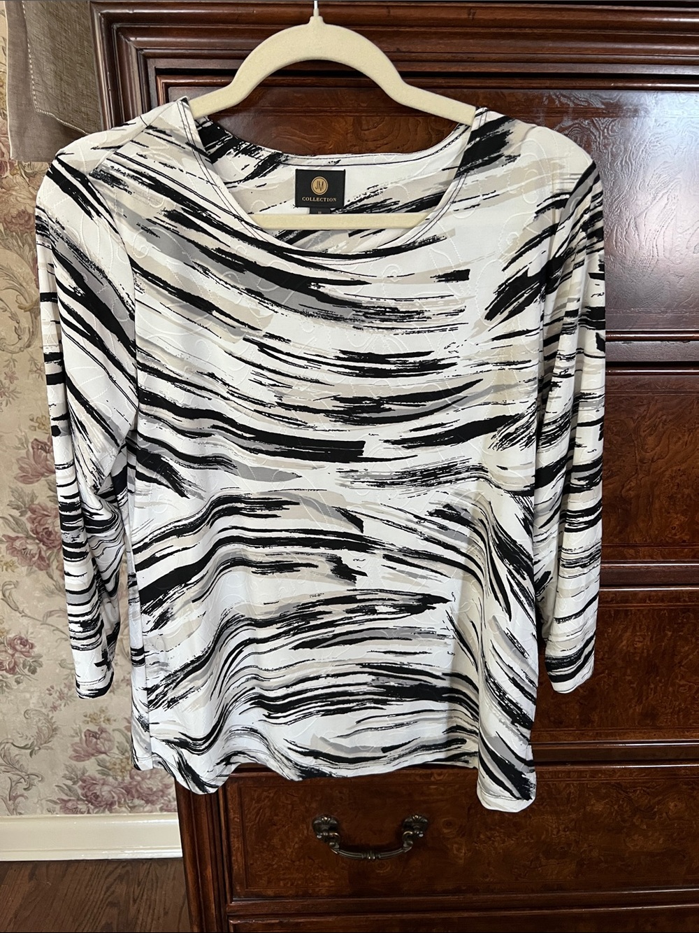 Collection B Black and White Brushstroke Long Sleeve Top
